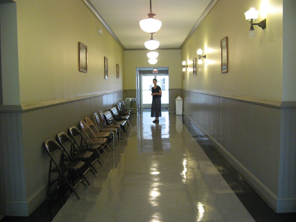 1025 Courthouse first floor hallway, 2007